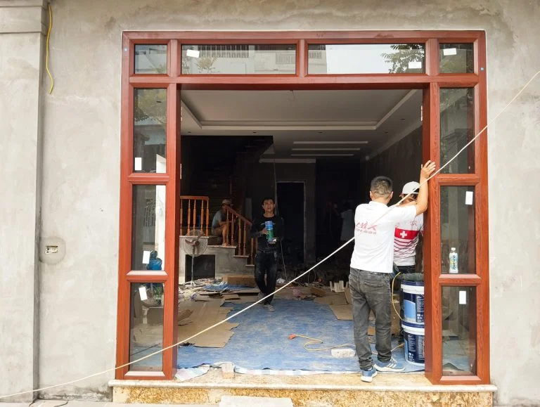 Quy trình lắp cửa thép vân gỗ không đục tường