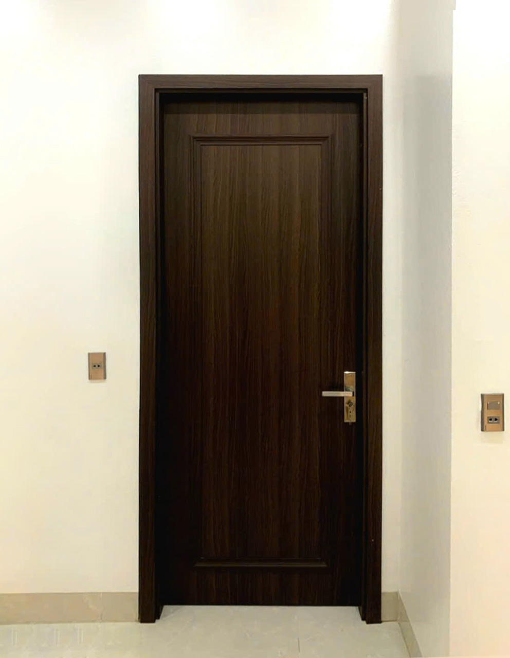 Nhược điểm của cửa nhựa Composite